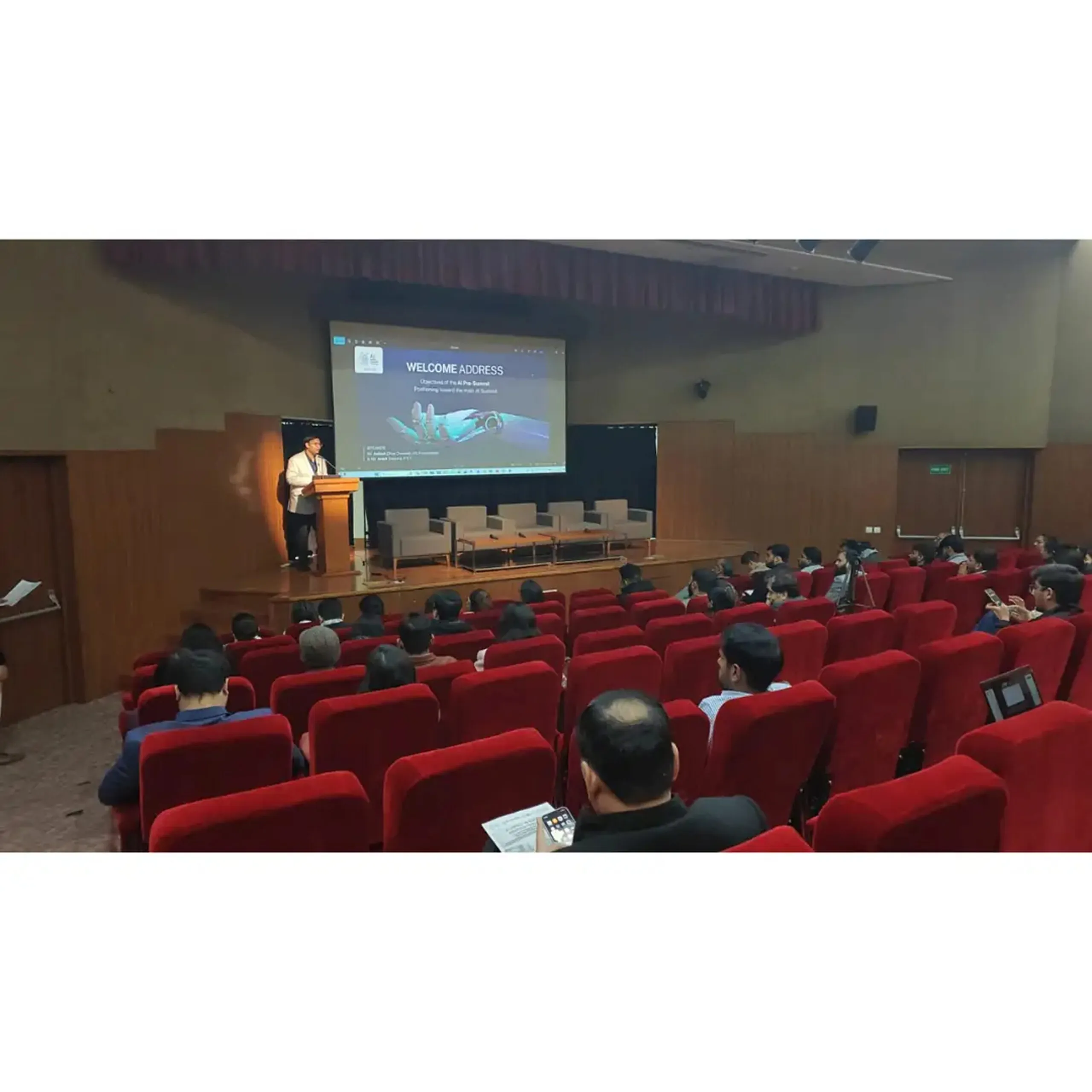 Startup pitch session at the AI Impact in Biotech & MedTech Innovation pre-summit